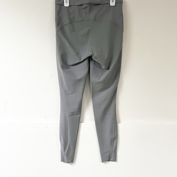 Lululemon SenseKnit High-Rise Running Tight 28" Size 8 Rhino Gray - Picture 10 of 14